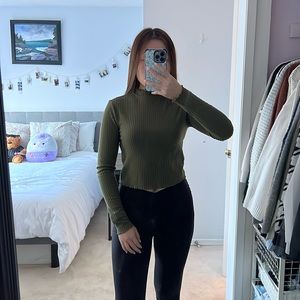 BP Nordstrom mock neck cropped long sleeve - size S